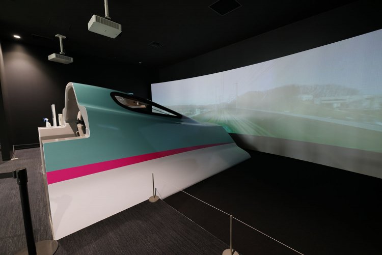 これが日本最速の鉄道シミュレータ「E5シミュレータ」だ！