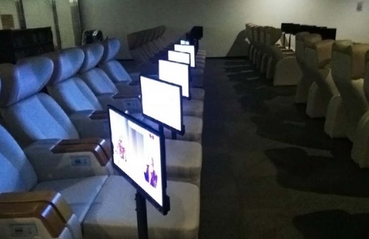 リラックスルームは男女共用と女性専用の部屋があり、快適に過ごせる。