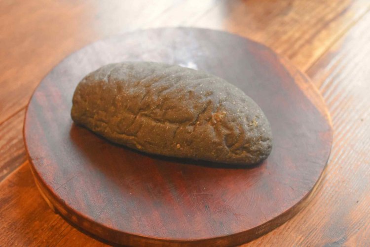 「クミヌムはハード系のパンなんですが、生地にクミンも練り込まれているんです。サンドイッチに使うと、爽やかな香りが具材の味を引き立たせてくれます」（松本さん）。