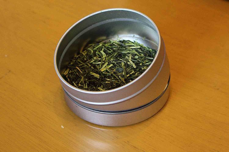 開封した茶葉は、できるだけ早く飲もう。