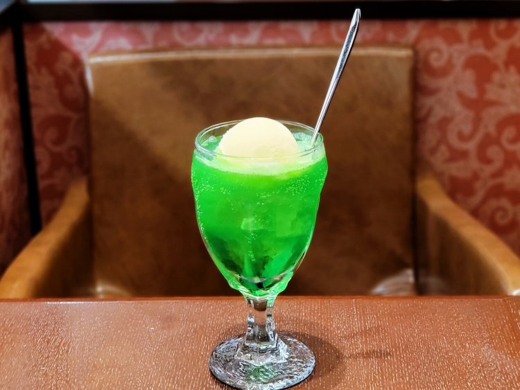 クリームソーダ 781円。