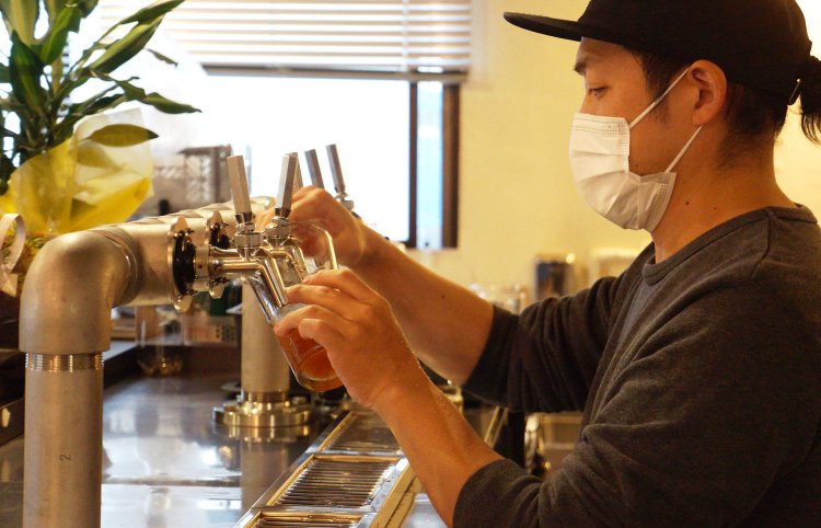 岩下さんのセンスで、常におもしろいクラフトビールが仕入れられる。