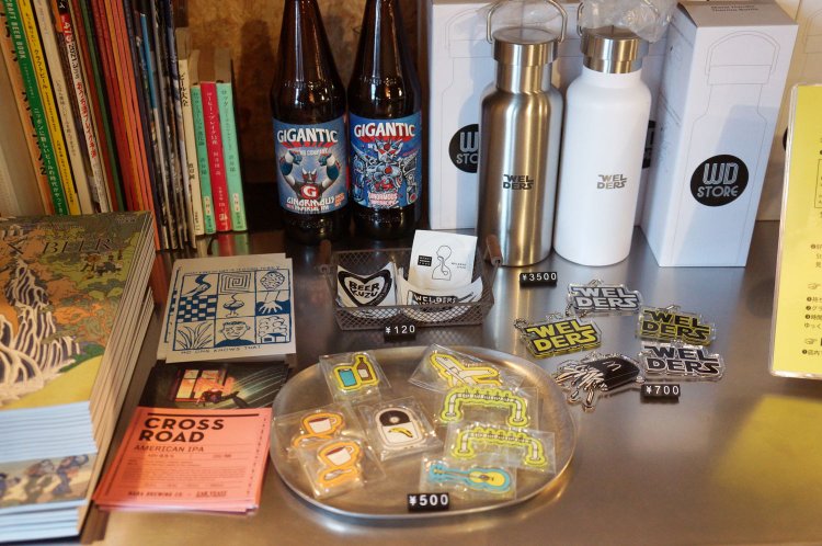 グラウラーを買って生ビールをテイクアウトすることもできる。