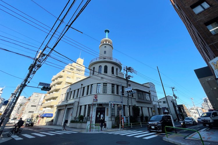 9:00～16:30は庁舎内部の見学も可能（10名以上は要事前連絡。災害出場などで見学できない場合あり）。