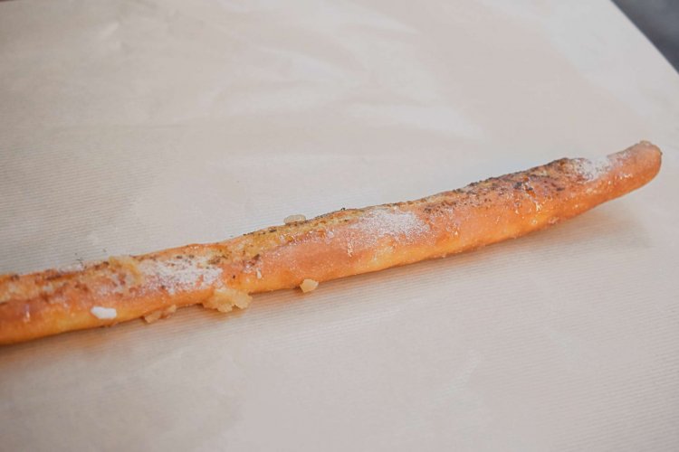 コンミエーレ  イートイン301円、テイクアウト295円。