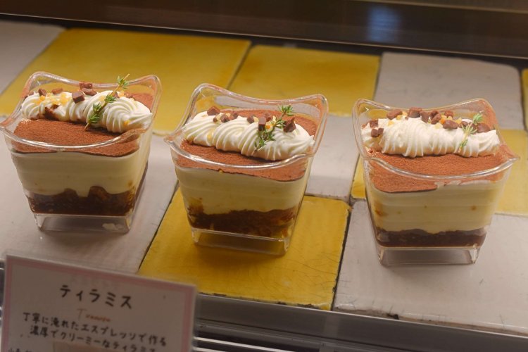 イタリアのデザートと言えば、外せないティラミス！独り占めしてスプーンで贅沢に食べたい。