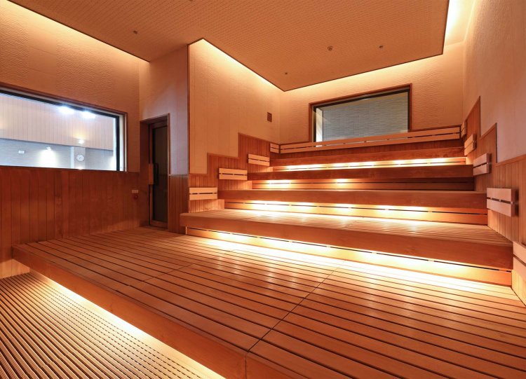 オートロウリュウは毎正時に開始。ロウリュウと遠赤外線黄土の効果で発汗作用を促す。