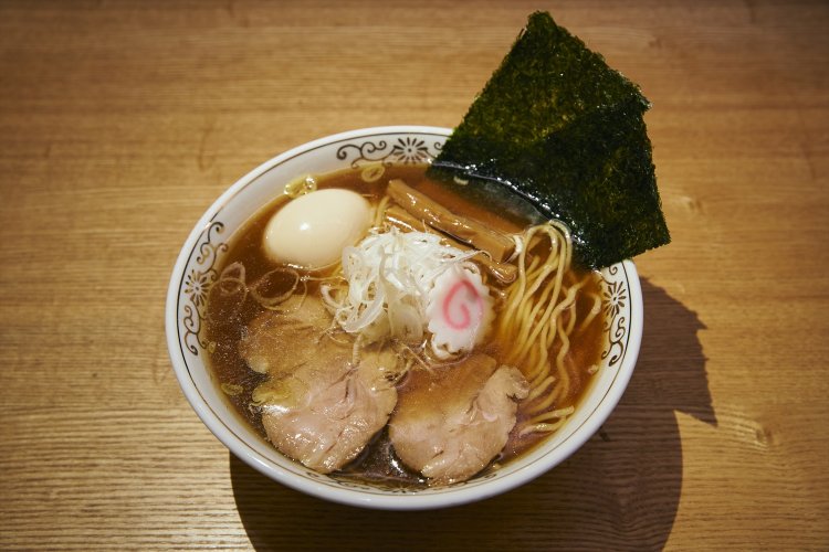 ラーメンの街・神保町の、進化を続ける不朽の一杯ここにあり。