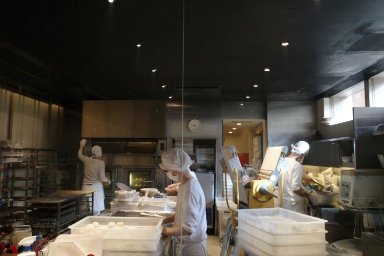 売り場からすべてが見える。