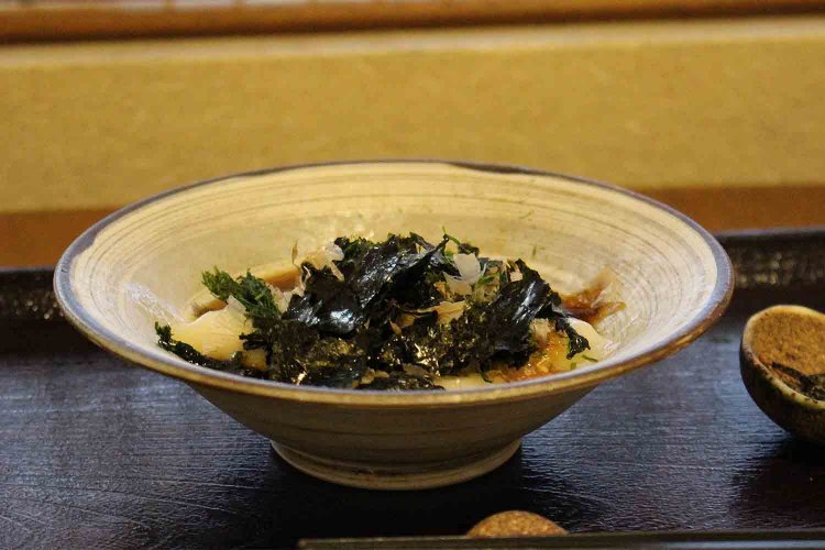 房州餅（ぼうしゅうもち）600円。