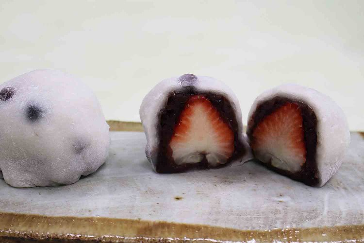 一年を通して国産のいちごを使う。