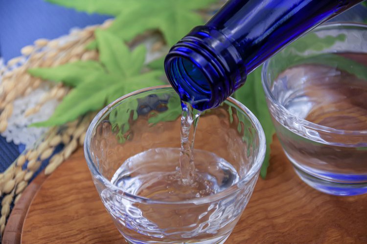 「冷酒」「燗酒」っていったい何℃？　温度変化で日本酒をさらに楽しもう～いまさら聞けない日本酒きほんの「き」