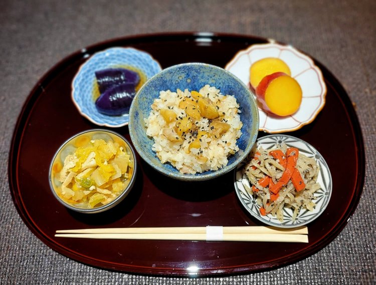 京都のおばんざい 単品1380円、丹波栗の京都モンブランハーフセット 3000円。