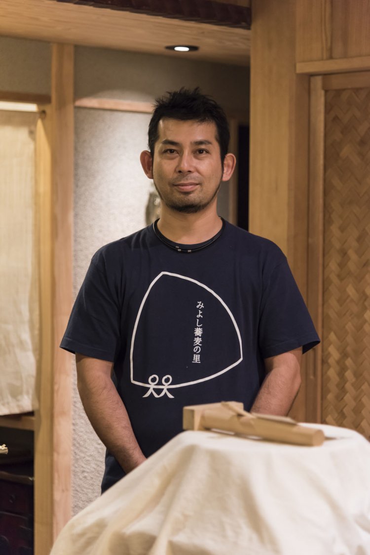 農家の手伝いにも行く吉川さん。