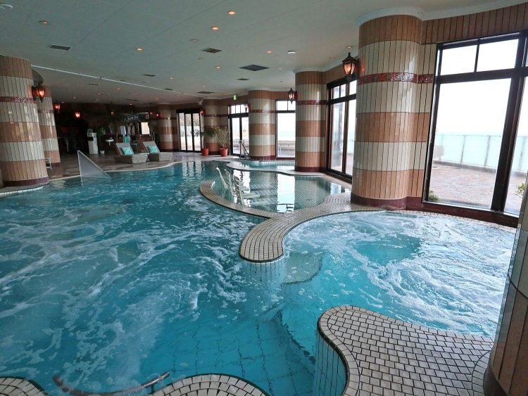 江の島アイランドスパ_プールエリア_圧注泉