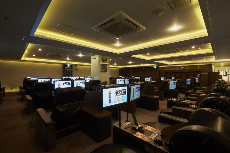 男女共有リラックスラウンジ。