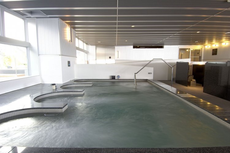 マッサージバス（男性浴室）。