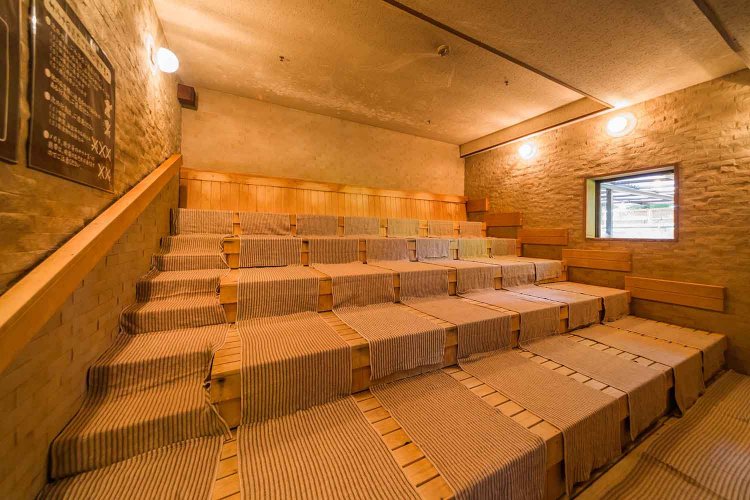 タワーサウナ。男女どちらの浴室にも設置。