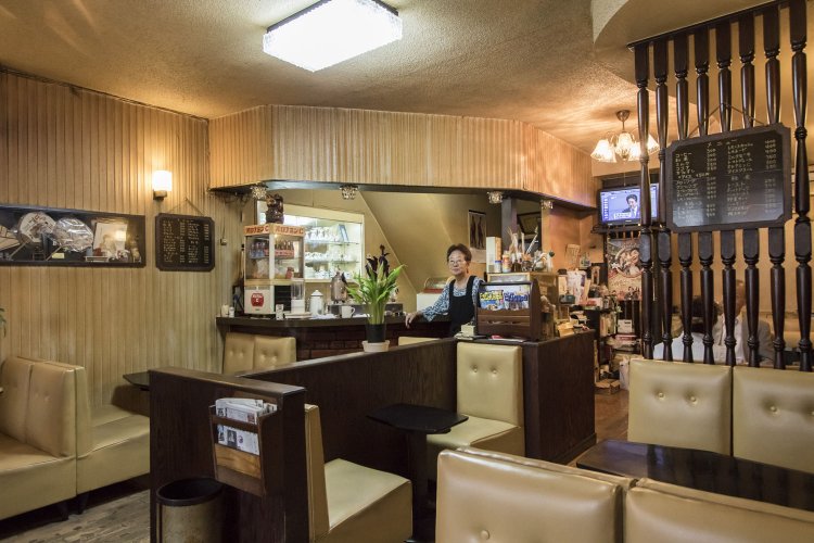 これぞ昭和喫茶の佇まい。