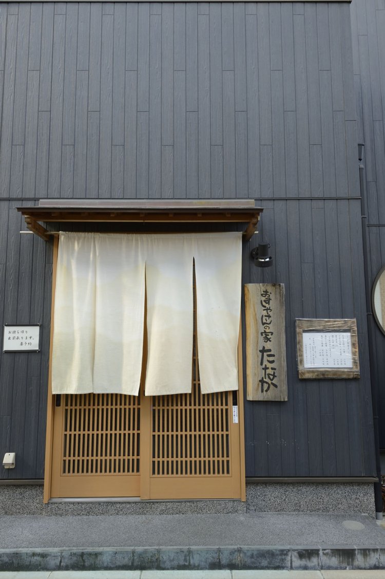 基本は予約だが偶然空いてれば入店できる。