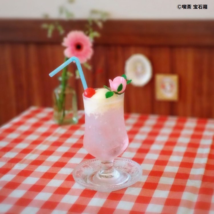 高羽はいぢ | 吉祥寺 ゆりあぺむぺる 宝石みたいなクリーム