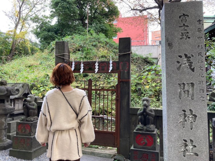 国指定有形民族文化財の富士塚。