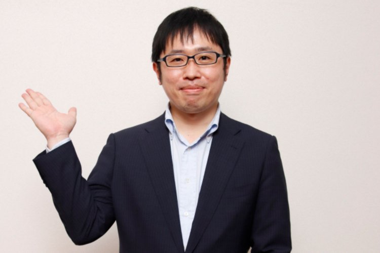 売店には駿河版活字を模した砂糖もあります！（学芸員 宇田川さん）