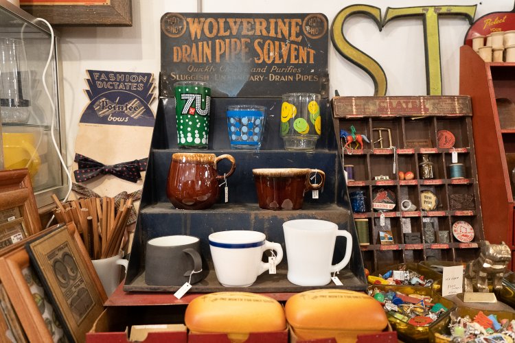 思わず手に取りたくなる小物類も充実。