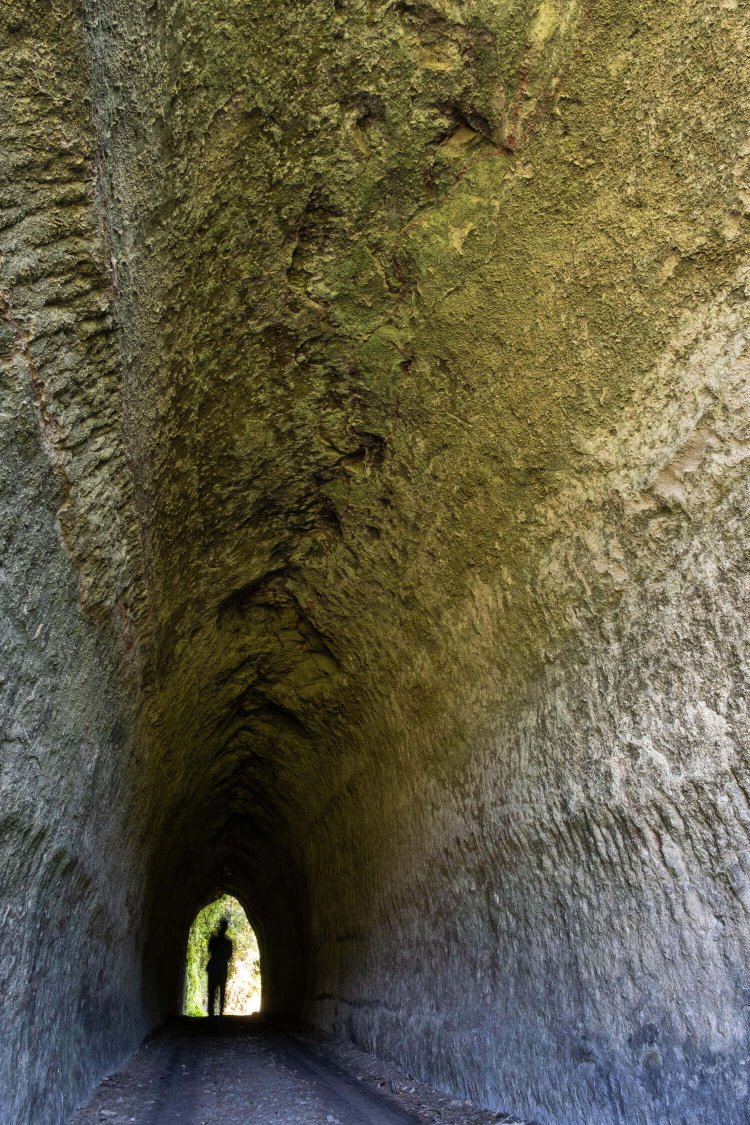 戸田谷トンネル1-2