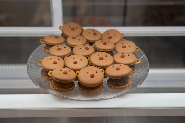 黒ゴマきなこは450円。季節に応じたデコレーションが施されているが、とぼけた表情がなんともかわいい。