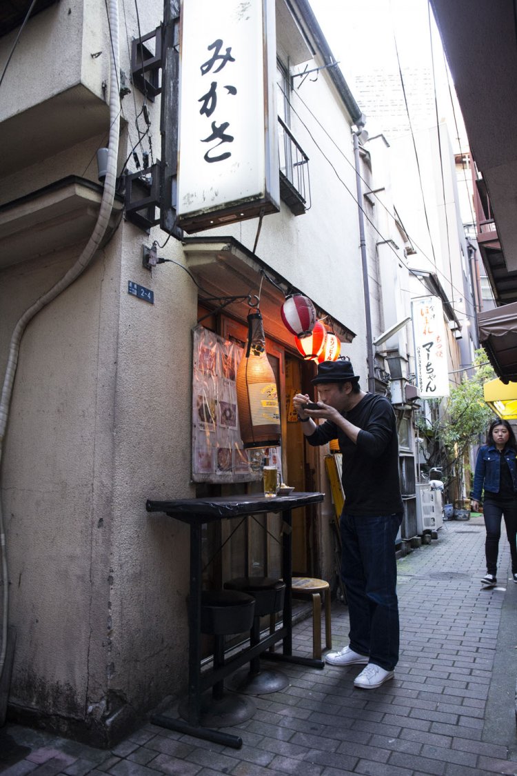 昭和の趣が残るシチュエーションもいい。