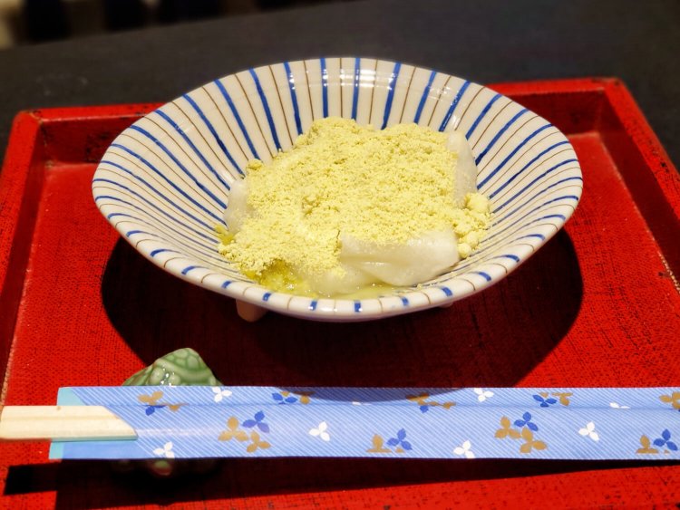 おもち うぐいす 420円。