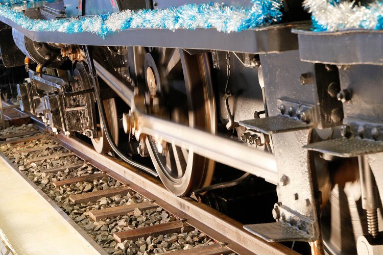 5号蒸気機関車はなんと動くし、汽笛も鳴る！