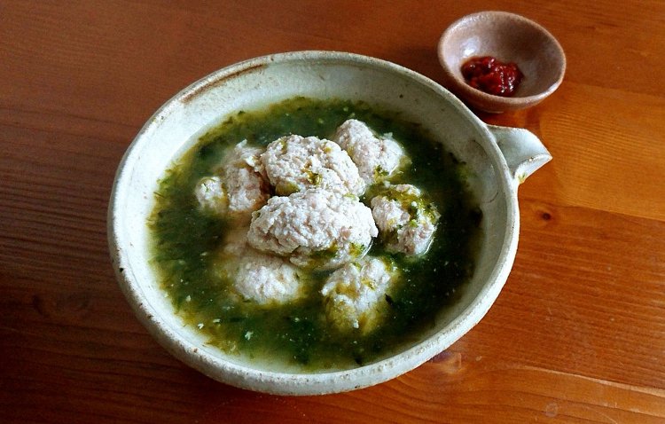 豆板醤を添える