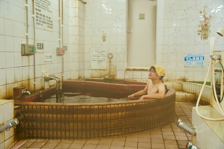 『蒲田温泉』の黒湯は本当にやわらかく、ぬる湯でも湯上がりはぽかぽか。このお湯をいつでも楽しめるご近所さんがうらやましい。