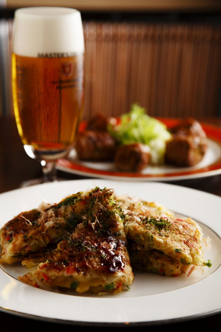 この遠州焼き1078円を求め、浜松から訪れる客も。夏は冷やしてもおいしい。