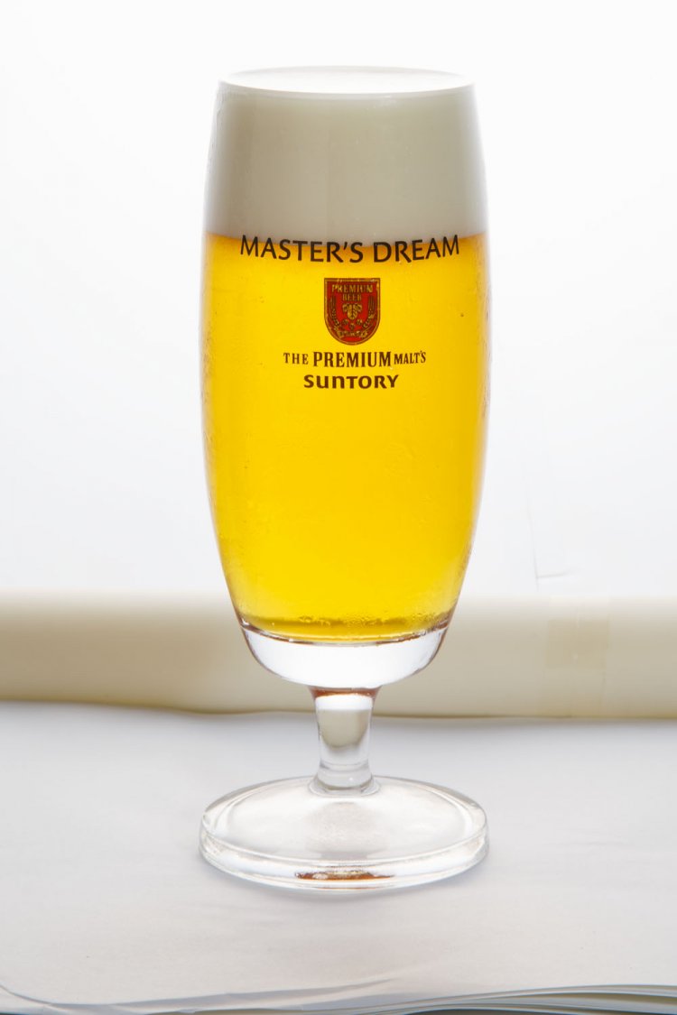 サントリー ザ・プレミアム・モルツ マスターズドリーム。麦汁のコクと香ばしさを味わえる上品なピルスナービール。ほどよい苦みと甘みを兼ね備えている。320㎖ 770円。