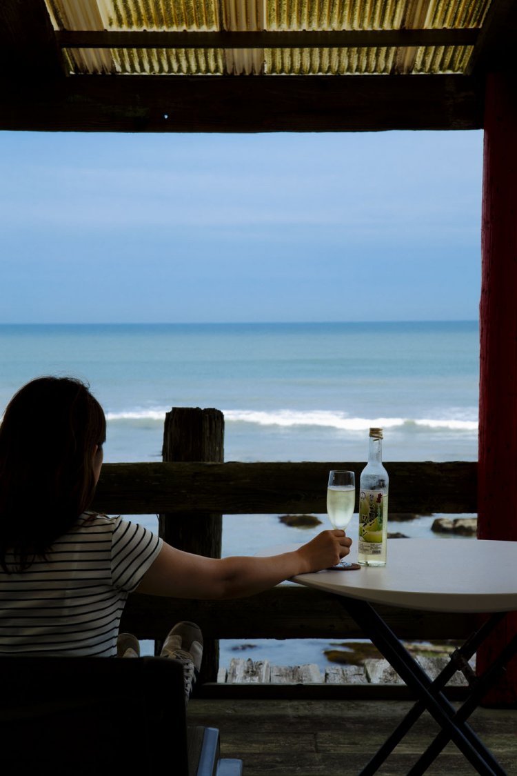 テラスで銚子メロンワイン（グラス）600円を。