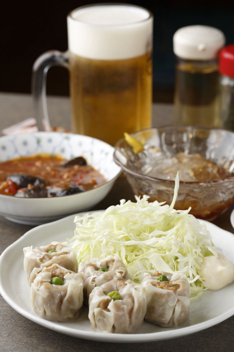 生ビール550円。ところてん300円。シューマイ500円は、数人でつっつきたい。マーボー茄子400円。