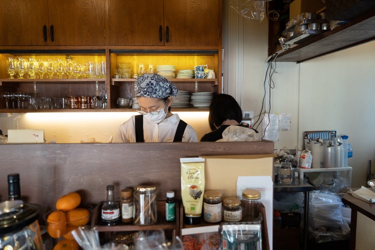 高円寺　Poem MANO A MANO COFFEE