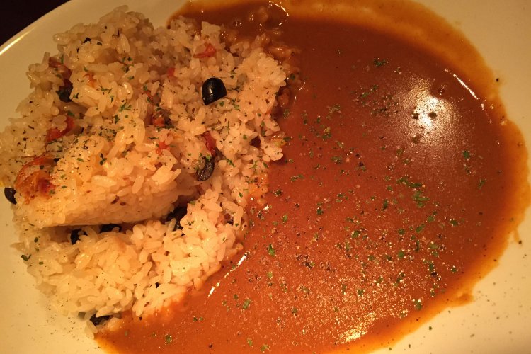 この店がいかに素晴らしいかは僕の「引っ越し人生 京都編（単行本『大江千里と渡辺美里って結婚するんだとばかり思ってた』に収録）」を読んで下さい。