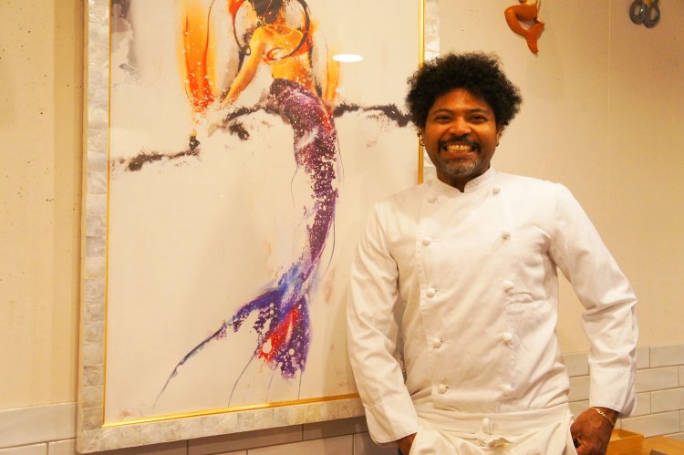 明るく優しく情熱的なオーナー、サミエルさん。常連さんにとても愛されている。