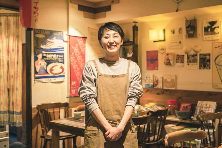 最初は『般°若 』のカレーのファンだった店長の岡井さん。