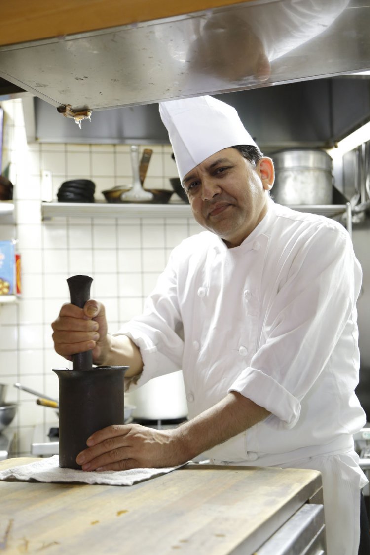 「スパイスは鮮度が命」と注文毎にスパイスを調合する。