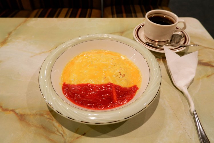 とろ～り卵のオムライス（スープはセット）720円。