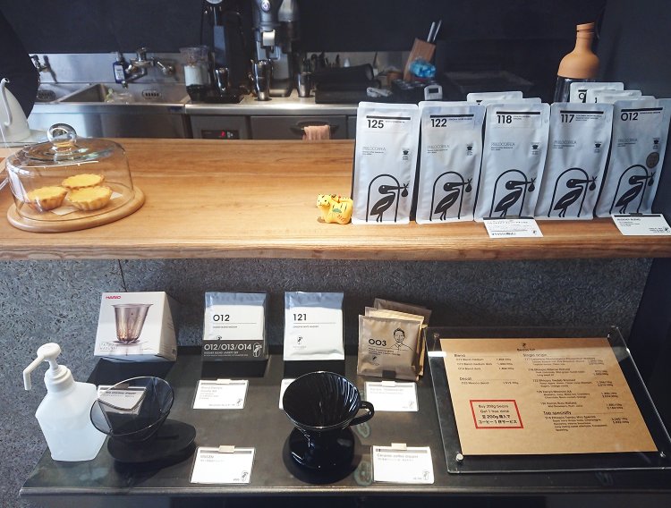 豆を購入したとき、挽いてもらうこともできる。