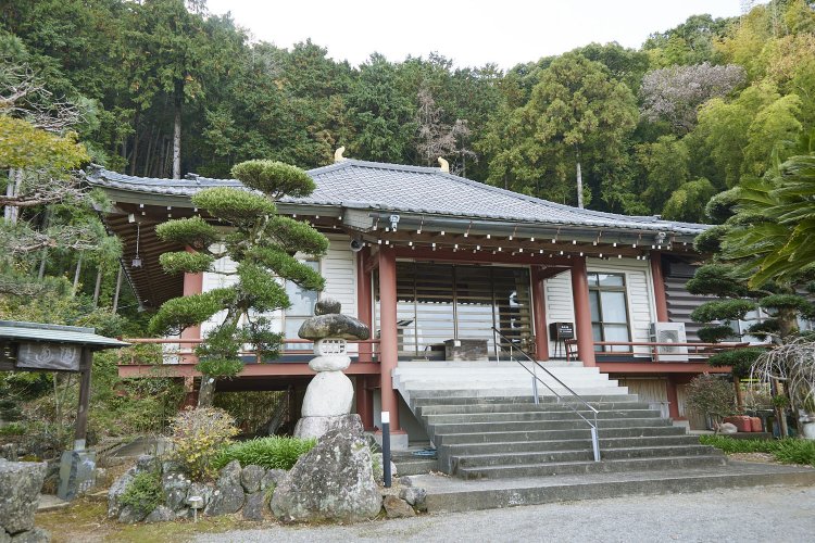 北條寺の本堂。