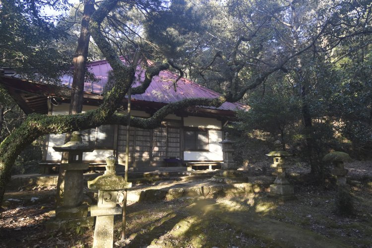 頼朝が夢のお告げを受け、文覚に建立を依頼した毘沙門堂。