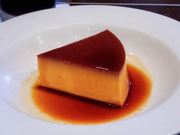 和三盆焼きプリン770円。