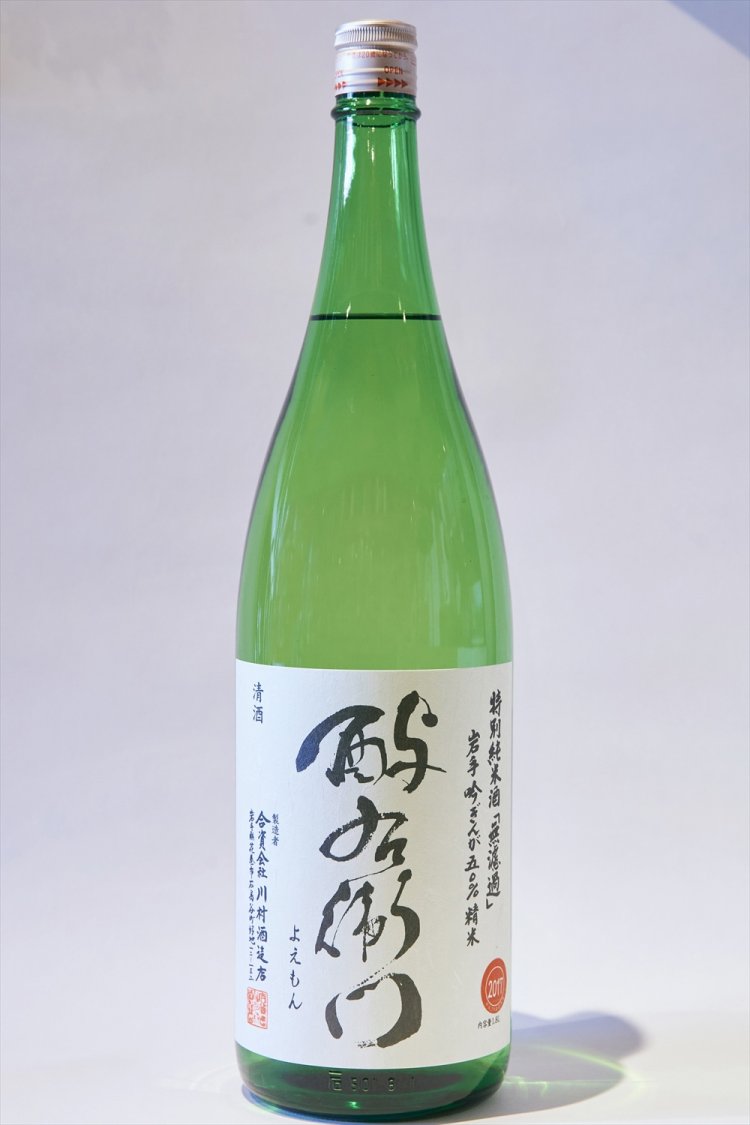 シャープで気品ある酸と緻密で清らかな旨味が特徴。冷やでも燗でも。